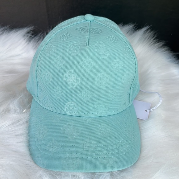 New Women's  GUESS CAP MONOGRAM - Picture 1 of 6